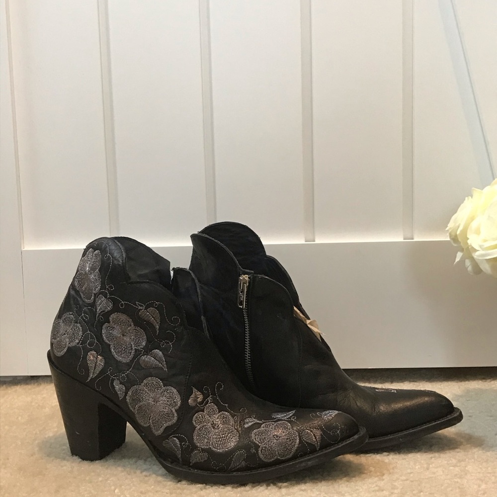 Old Gringo Black Suede Floral Embroidered Ankle Boots